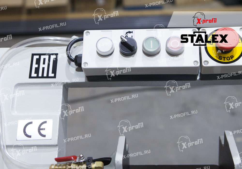 Изображение Ленточнопильный станок с гидроразгрузкой Stalex BS-712GR